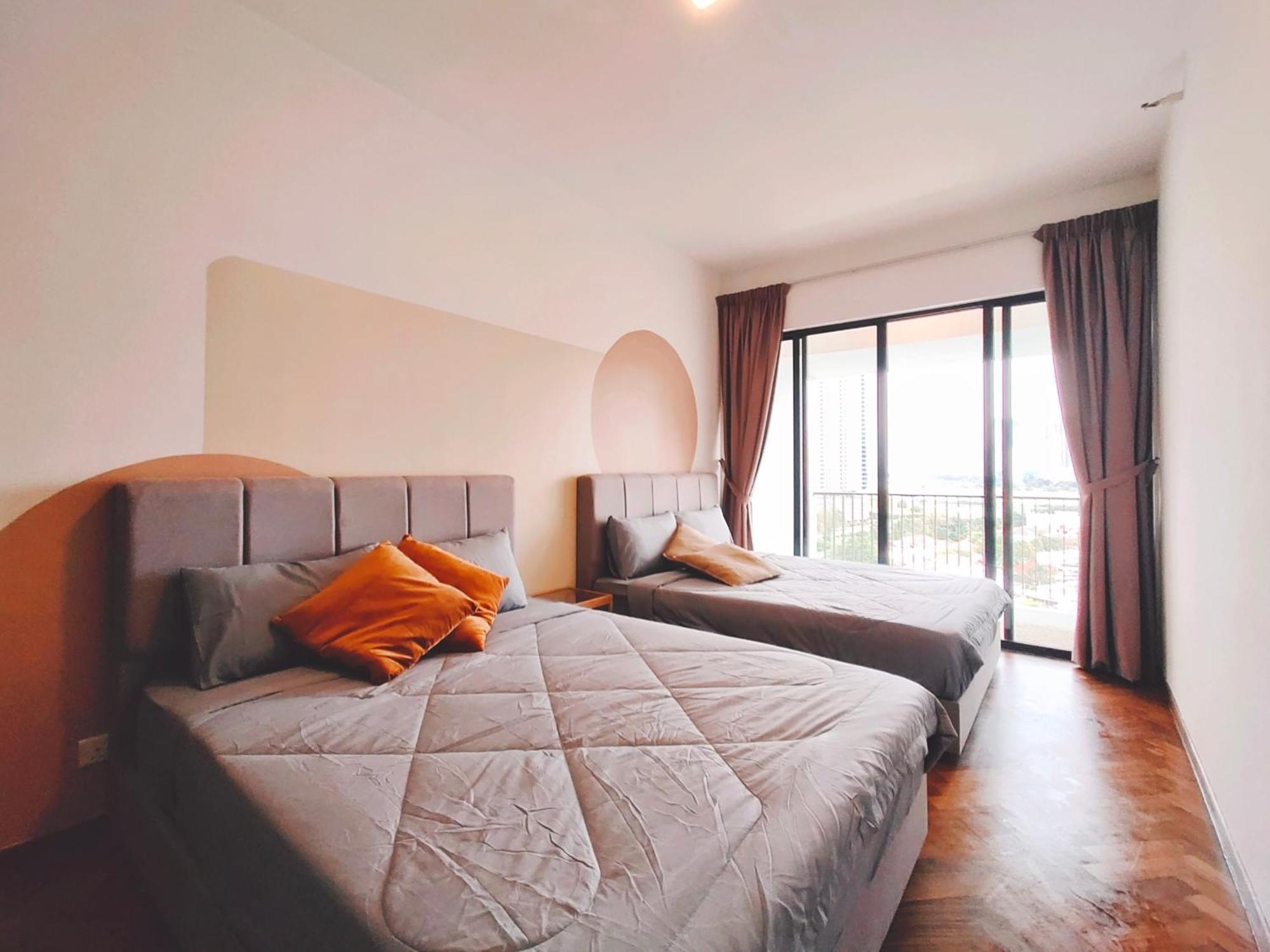 The Landmark By Katana 3Br To 4Br Luxury Seaview Landmark Homestay At Gurney 15-16Pax 无敌海景套房 Tanjung Tokong Bagian luar foto