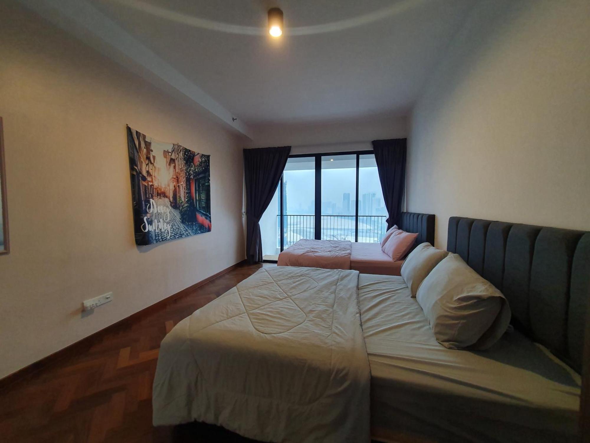 The Landmark By Katana 3Br To 4Br Luxury Seaview Landmark Homestay At Gurney 15-16Pax 无敌海景套房 Tanjung Tokong Bagian luar foto