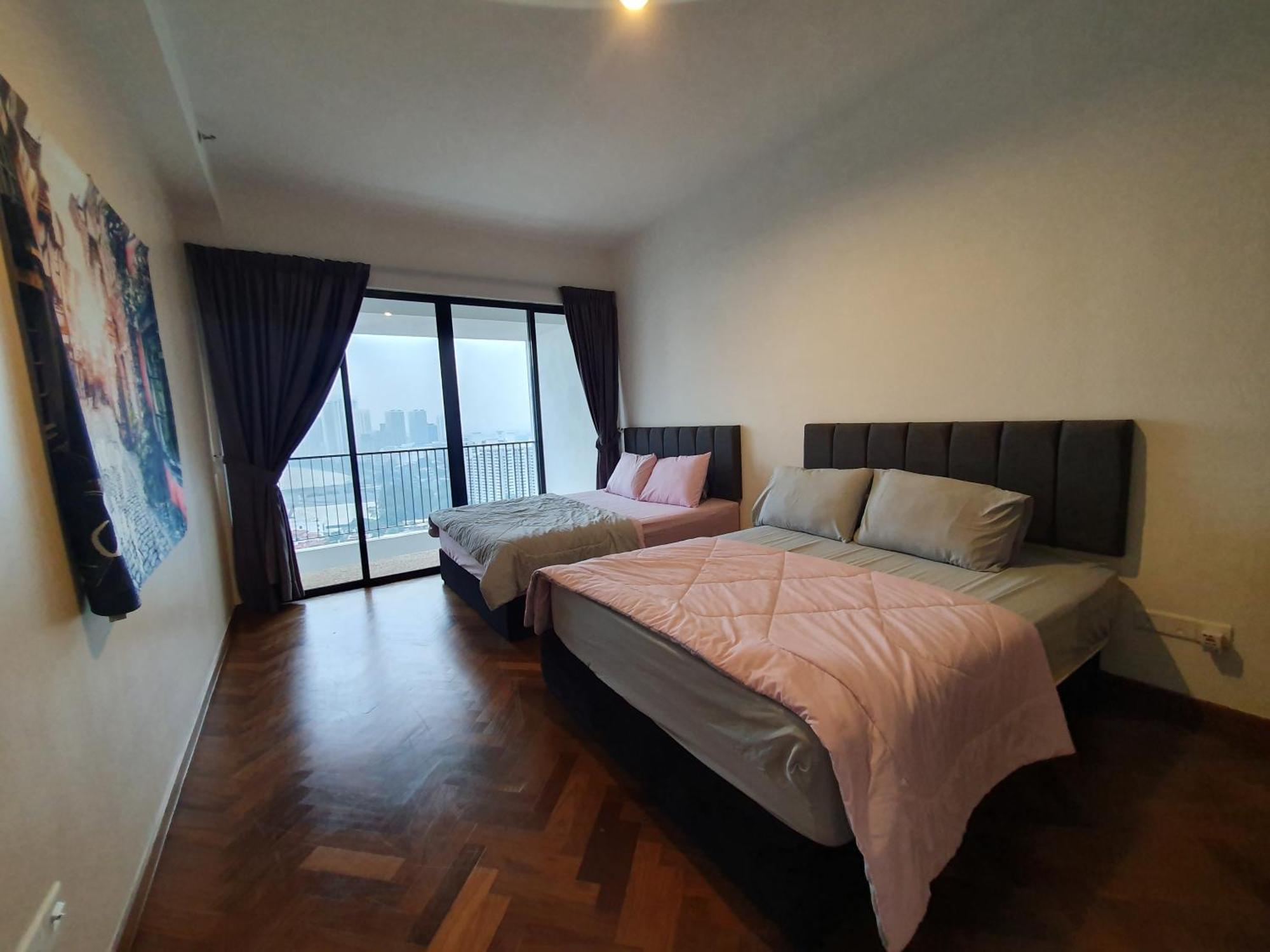 The Landmark By Katana 3Br To 4Br Luxury Seaview Landmark Homestay At Gurney 15-16Pax 无敌海景套房 Tanjung Tokong Bagian luar foto