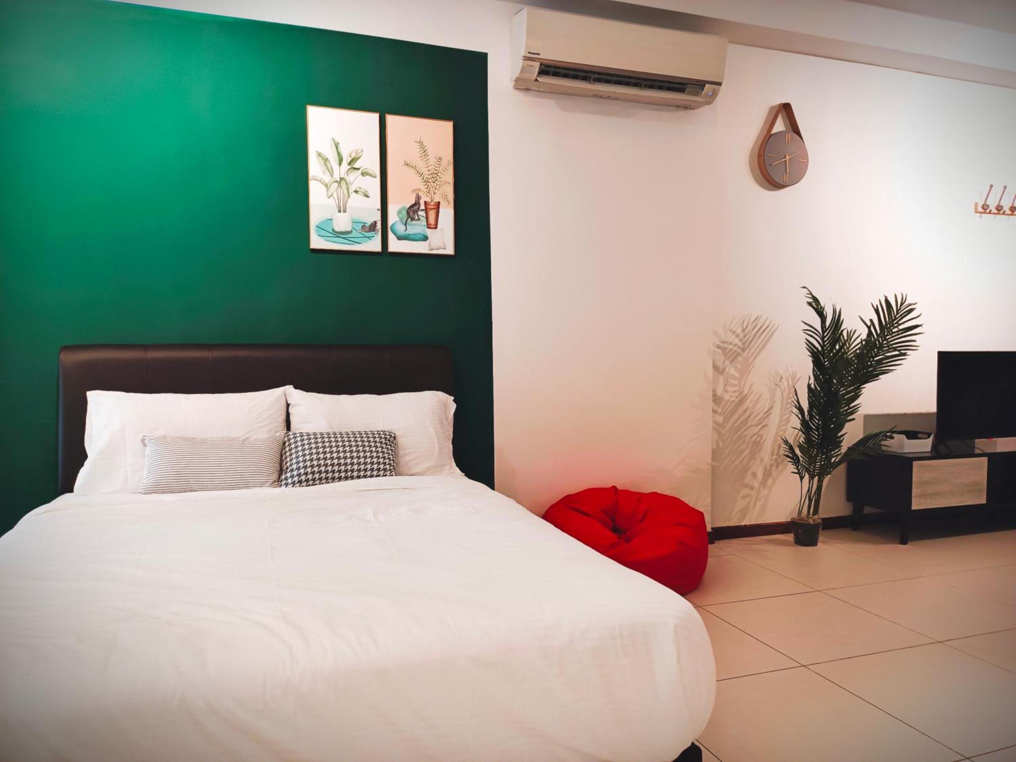 The Landmark By Katana 3Br To 4Br Luxury Seaview Landmark Homestay At Gurney 15-16Pax 无敌海景套房 Tanjung Tokong Bagian luar foto