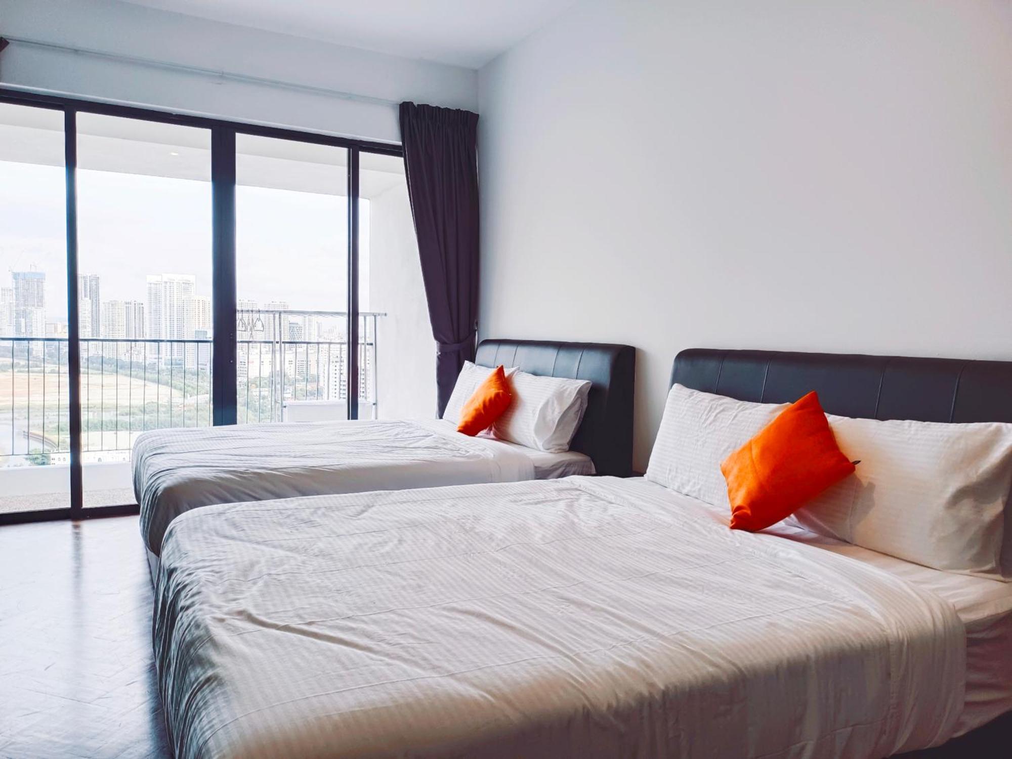 The Landmark By Katana 3Br To 4Br Luxury Seaview Landmark Homestay At Gurney 15-16Pax 无敌海景套房 Tanjung Tokong Bagian luar foto